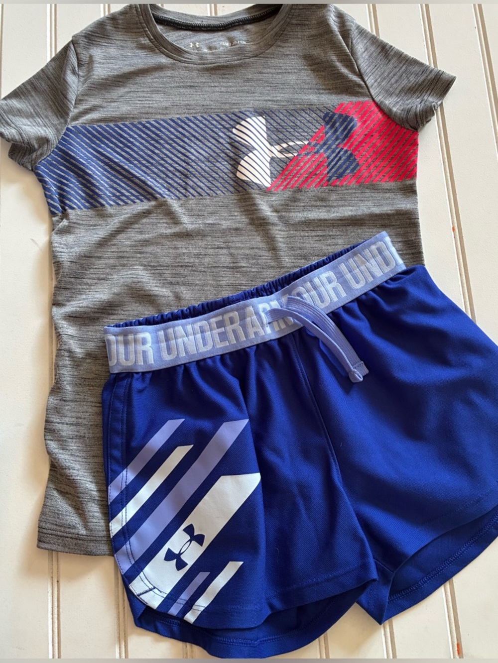 UNDER ARMOUR girls size small short set